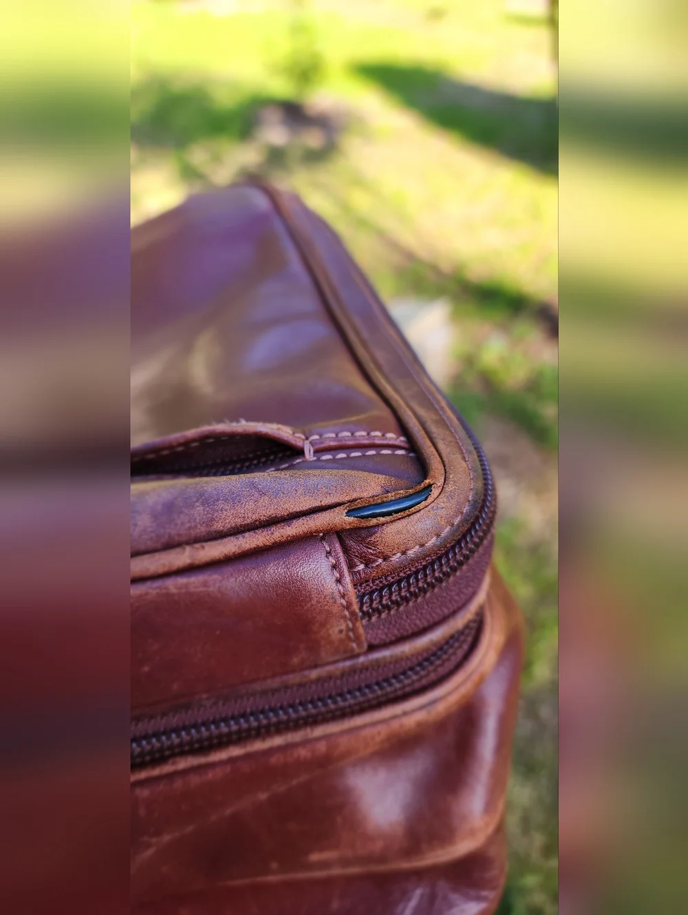 Hartmann Classic Brown Leather Laptop Briefcase with Shoulder Strap
